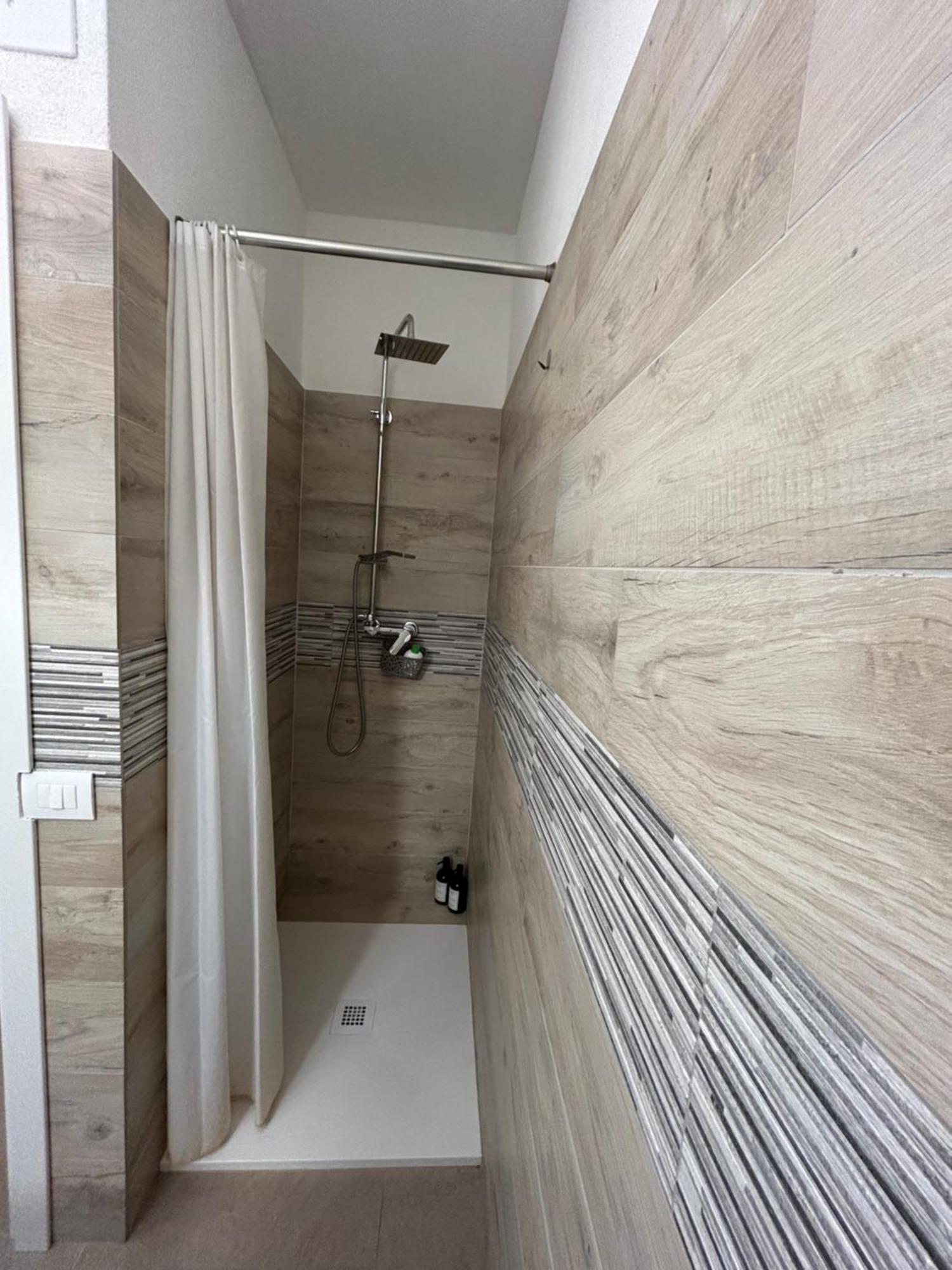 *Veranda'S Rooms* - Free Parking In Central Lugano Exterior foto